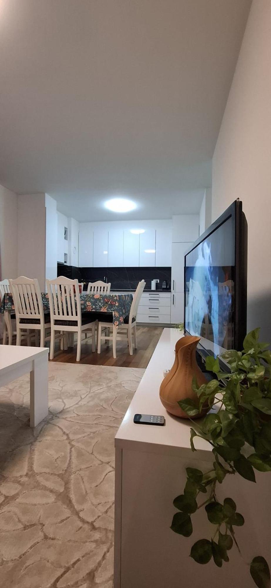Apartment Luxury With Garage - Lejla *